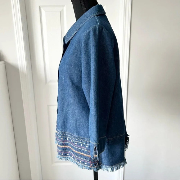 Vintage Alia Chambray Half Sleeve Embroidered Button Shirt  with Fringe Hem - Picture 2 of 15